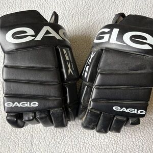 Eagle Black Hockey Gloves- X-70.  XP- Extreme Performance.